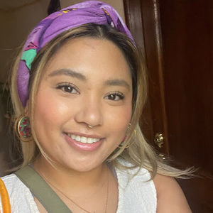 Meet your Posher, Lia